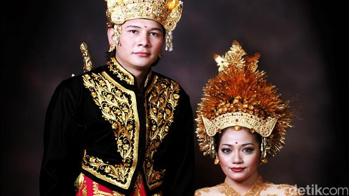 Pakaian pengantin adat Bali.detikfoto/dikhy sasra