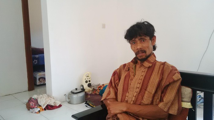 Cerita Andun yang Sudah Coba Perbaiki Gubuk Reyotnya