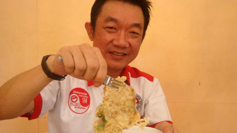 Kisah Fudji Wong Mengantongi Hak Eksklusif Mendoan Kisah Fudji Wong Mengantongi Hak Eksklusif Mendoan