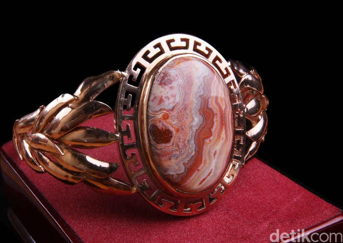 Bolehkah Laki-laki Memakai Cincin Emas? Ini Penjelasan Ulama