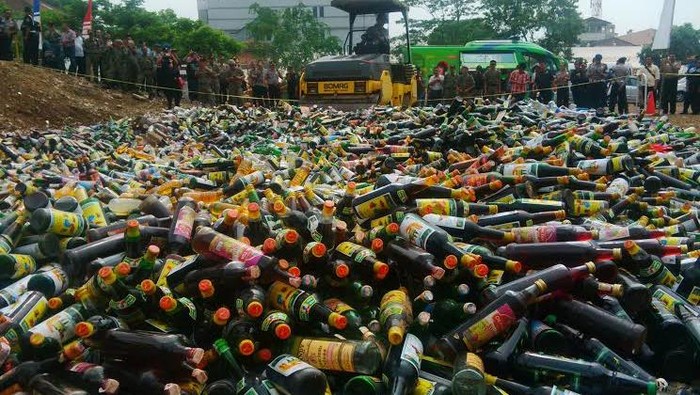 Gelar Razia Miras, Perwira Polisi ini Malah Diancam Orang yang Mengaku Anggota DPR