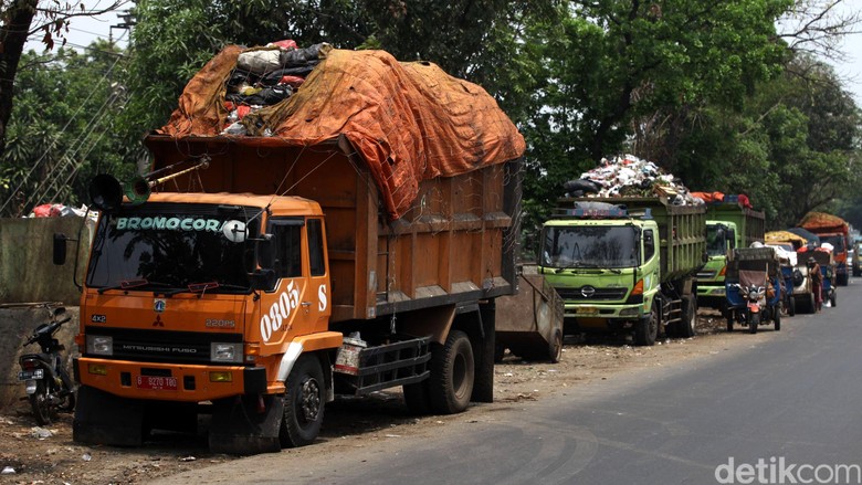 Truk Sampah DKI Dicegat di Bekasi, Kadishub Singgung Duit Kompensasi Truk Sampah DKI Dicegat di Bekasi, Kadishub Singgung Duit Kompensasi