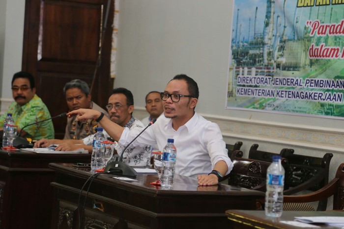 Banyak Lulusan SMK Menganggur, Menteri Hanif: Ada Dua Penyebabnya