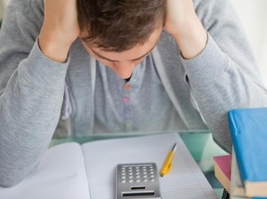 Tangan Kebas atau Kesemutan Tiba-Tiba, Waspadai Gejala Stroke Ringan
