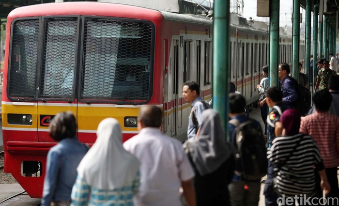 Free Out Mau Dihapus, Kok Tega Sih Dirut Kereta Commuter Line Jakarta?
