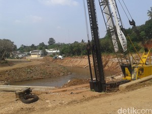 Terkendala Pembebasan Lahan, Begini Cara Normalisasi Ciliwung Paket IV