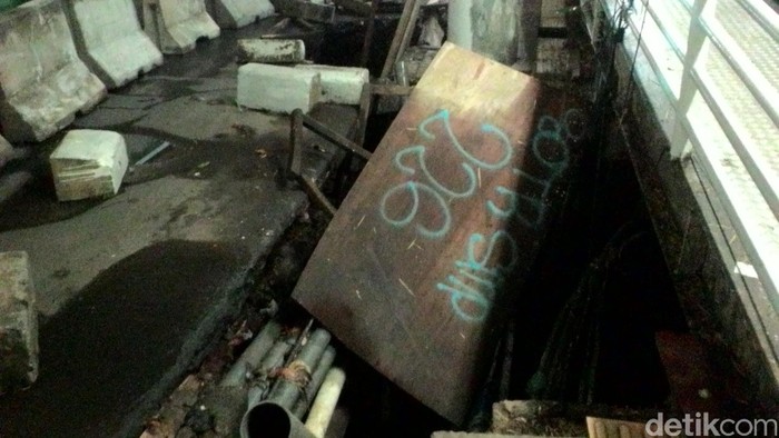 Jalan Ambles di Depan Halte Polda Diperbaiki Rabu