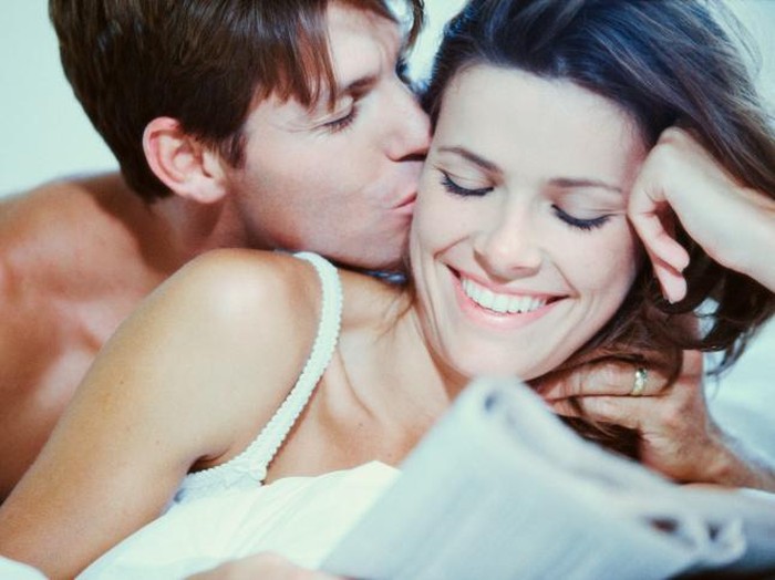 Survei Buktikan Gelang Penghitung Kalori Banyak Dipakai Saat Bercinta