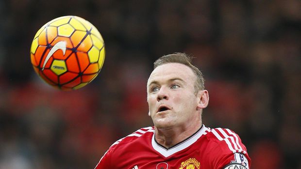 Saat di MU, Rooney juga melakukan transplantasi rambut.