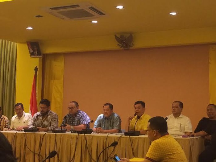 Pengurus DPD Golkar Kubu Agung Desak Gelaran Munas