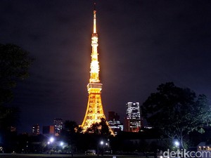 Tak Ada Kemeriahan Imlek di Tokyo Tower