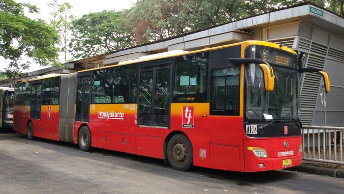 Layanan Terintegrasi TransJ dan KRL Segera Terealisasi, Ini Rutenya