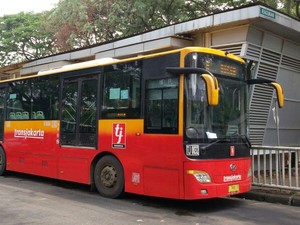 Layanan Terintegrasi TransJ dan KRL Segera Terealisasi, Ini Rutenya