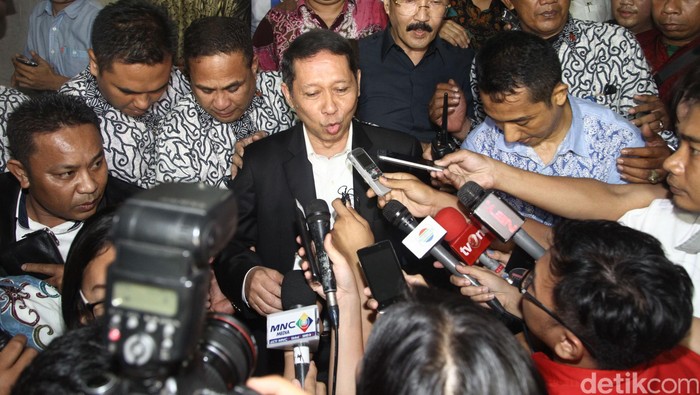 Mengaku Mendadak Dipanggil Menteri Rini, RJ Lino Batal Diperiksa Bareskrim