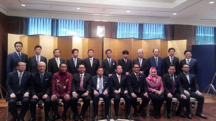Makin Akrab dengan Sahabat Lama Lewat Kunjungan 5 Hari DPR di Jepang