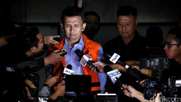 Kasus Dugaan Suap Gatot Pujo, Rombongan Kadis Pemprov Sumut Diperiksa KPK