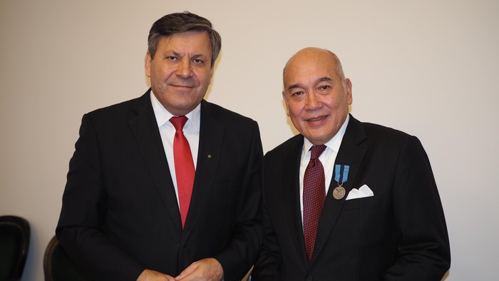 Dubes Peter Gontha Raih Medali Penghargaan dari Pemerintah Polandia