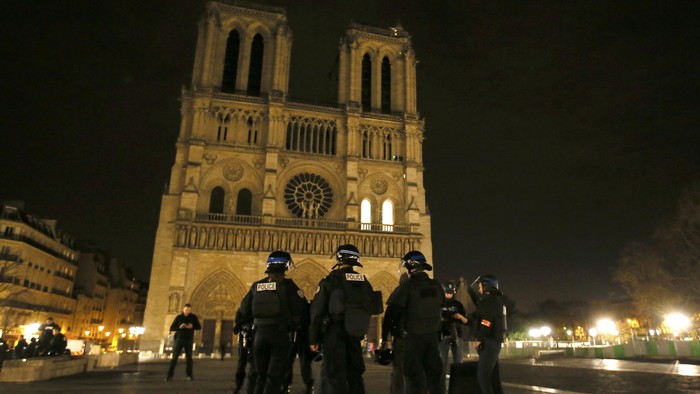 Waswas dan Risau WNI di Paris: Semoga Aman