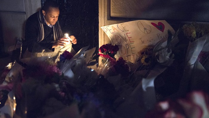 Serangan Paris Picu Perdebatan Untuk Lebih Keras terhadap Pengungsi