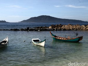 Bertahun Baru di Pulau Seribu, Ribuan Orang Antre di Pelabuhan Muara Angke