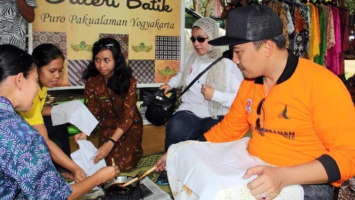 Kucurkan Modal, Menpora Ajak Pemuda Merintis Usaha