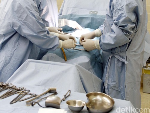 Operasi bedah di rumah sakit. dikhy sasra/ilustrasi/detikfoto