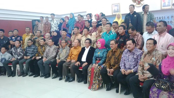 MPR Sosialisasi 4 Pilar di Kuala Lumpur: Singgung Kabut Asap dan Teror Paris