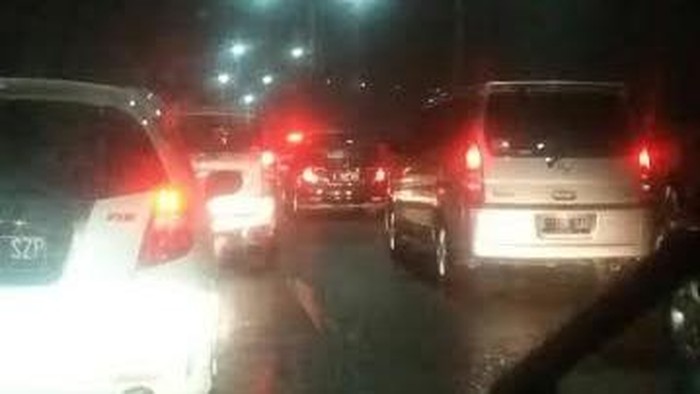 Begini Rasanya Kena Macet di Flyover Antasari, Sabar Menanti Sudah 2 Jam