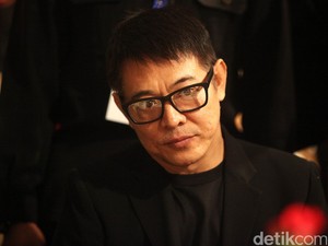 Jet Li Pernah Idap Hipertiroid, Apa Bedanya dengan Hipotiroid?
