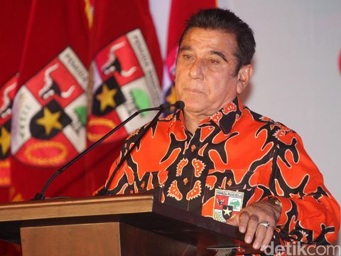 Ketua Majelis Pimpinan Nasional Pemuda Pancasila Japto Soelistyo Soerjosoemarno saat menghadiri Rapat Kerja Nasional I Pemuda Pancasila di Hotel Borobudur, Jakarta Pusat, Jumat (13/11/2015). Yapto Soelistyo. Lamhot Aritonang/detikcom.