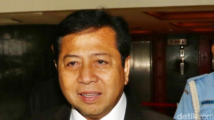 Seluruh Anggota DPR Harus Bersikap Kepada Setya Novanto