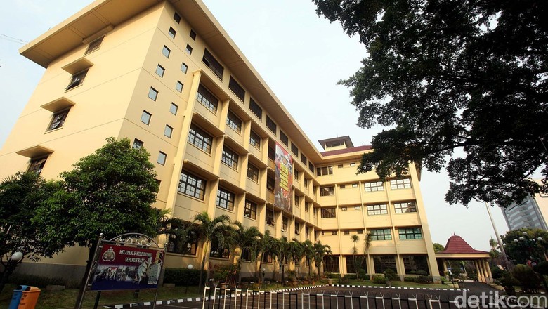 Tak Ditahan, Penyebar Hoax Ijazah Palsu Jokowi Kena Wajib Lapor Tak Ditahan, Penyebar Hoax Ijazah Palsu Jokowi Kena Wajib Lapor