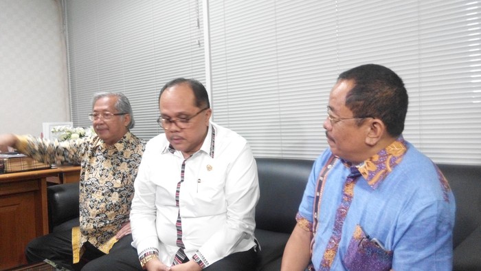 Said Didu Serahkan Rekaman Pertemuan Novanto-Freeport ke MKD DPR