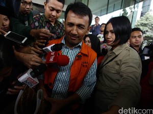 Penyidik Kejagung Cecar Gatot Soal Penyimpangan Penyaluran Dana Hibah