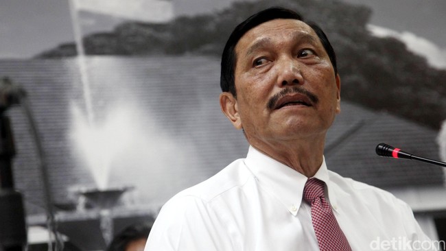 Luhut Blak-blakan soal Sexy Killers hingga #PecatBudiKarya