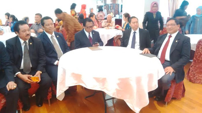 Tim Delegasi MPR Dicurhati Soal Kesehatan TKI di Hong Kong