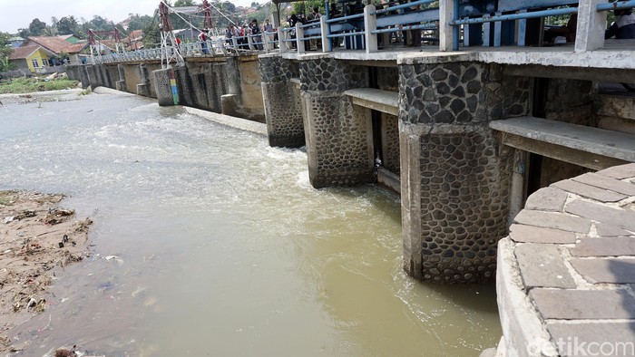 Katulampa Siaga 2, Warga Bantaran Ciliwung Diimbau Waspada Banjir