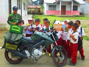 Motor Senyum Kopda Indra Gani ini Beri Pencerahan Anak-anak di Aceh