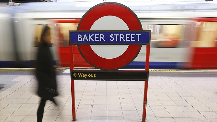 Ada Mobil Mencurigakan Dekat Stasiun Bawah Tanah London, Warga Panik