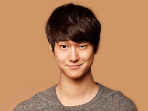 Go Kyung Pyo Positif COVID-19, Syuting Seoul Vibe Ditunda