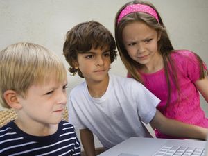 Facebook Sebut 99% Masalah Eksploitasi Anak Teratasi