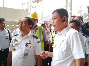 Menhub Jonan Pantau Pembangunan di Stasiun Kebayoran