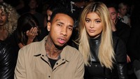 Kylie pun dikabarkan akan dibayar Rp 144 miliar untuk melakukan adegan tersebut bersama mantan kekasihnya, Tyga.  Craig Barritt/Getty Images