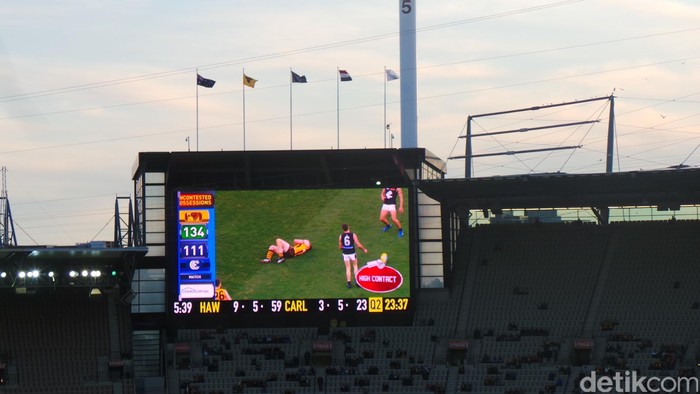 Di Indonesia Orang Fanatik Sepak Bola, di Australia Fanatik Footy