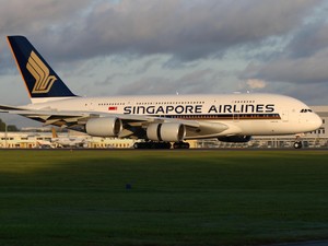 Mesin Singapore Airlines Terbakar Usai Mendarat Darurat di Changi