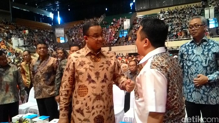 Buka Simposium Guru, Mendikbud: Guru Mulia karena Karya