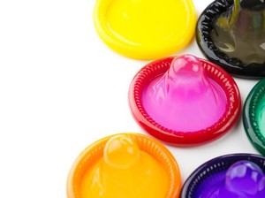 6 Fakta Menarik Kondom: Terbuat dari Tempurung dan Bisa Tampung 1 Galon Air