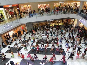 Pelestarian Budaya Tari Indonesia Lewat Indonesia Menari 2015