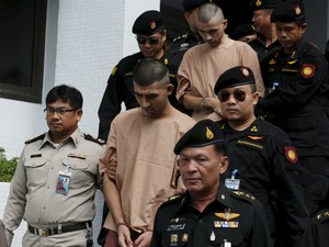 Penerjemah Menghilang, Sidang Terdakwa Bom Kuil Bangkok Ditunda