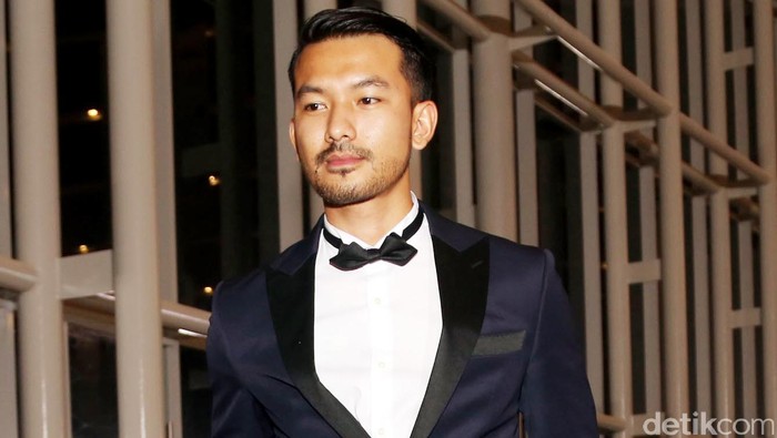 Rio Dewanto dan Sejumlah Artis Hadiri Nobar Oscar 2017 di Jakarta